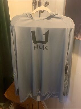 Huk Men's Long Sleeve Hooded Performance Shirt - Gray